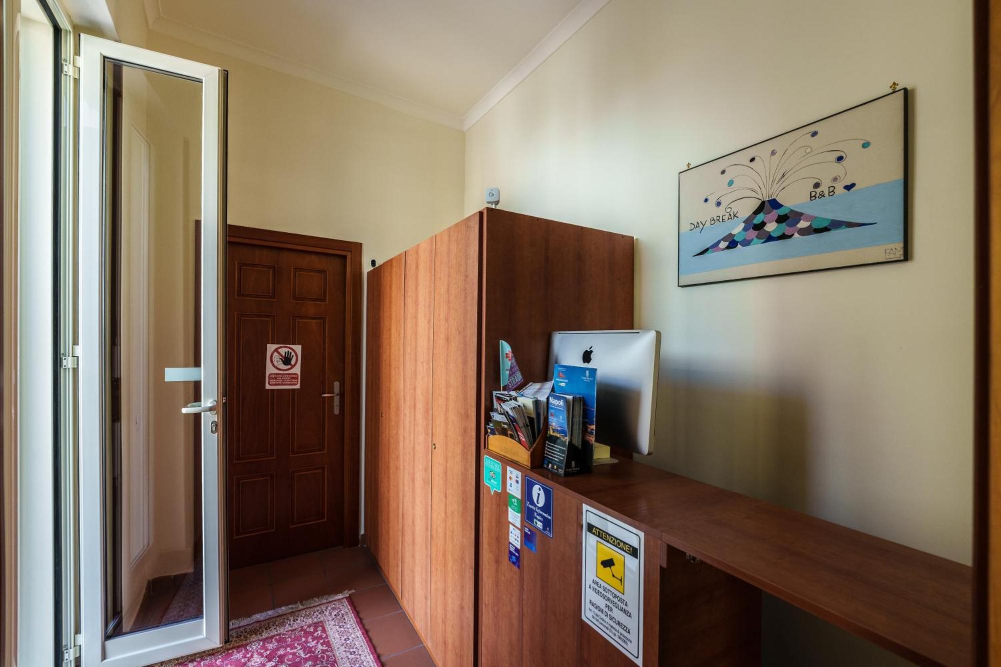 Daybreak B&B Neapol Zewnętrze zdjęcie